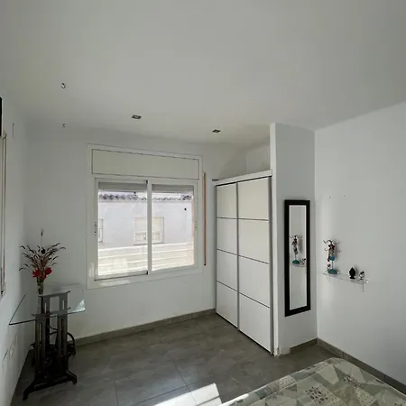 Loftcambrils דירה קמברילס